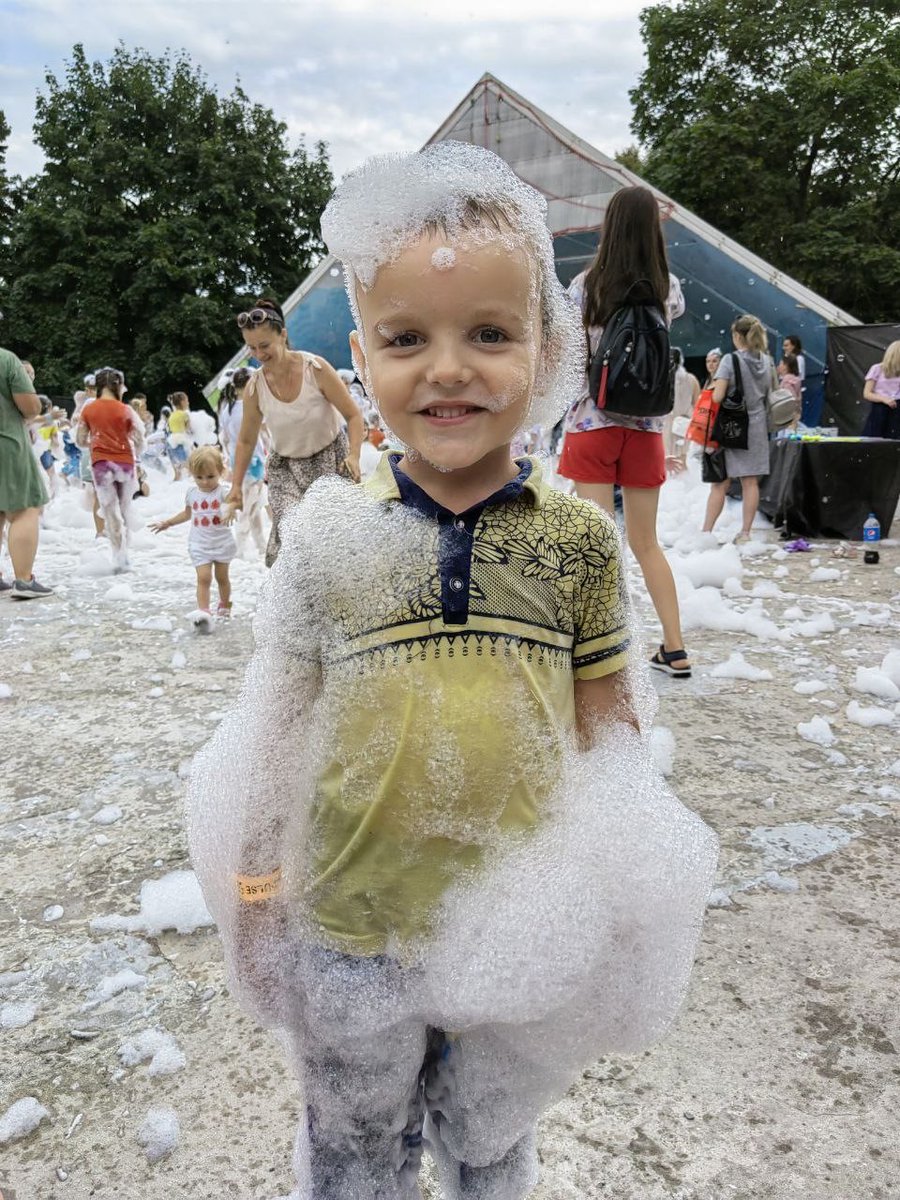 larabaliman's tweet photo. This moment from our summer trip perfectly captures the feeling of pure discovery. I love this photo because it represents the total freedom of the journey, where a simple stop turned into an unforgettable afternoon of laughter and foam! 🫧✨

@DataHaven_xyz #DataHaven https://t.co/ZHNdiHMv8v