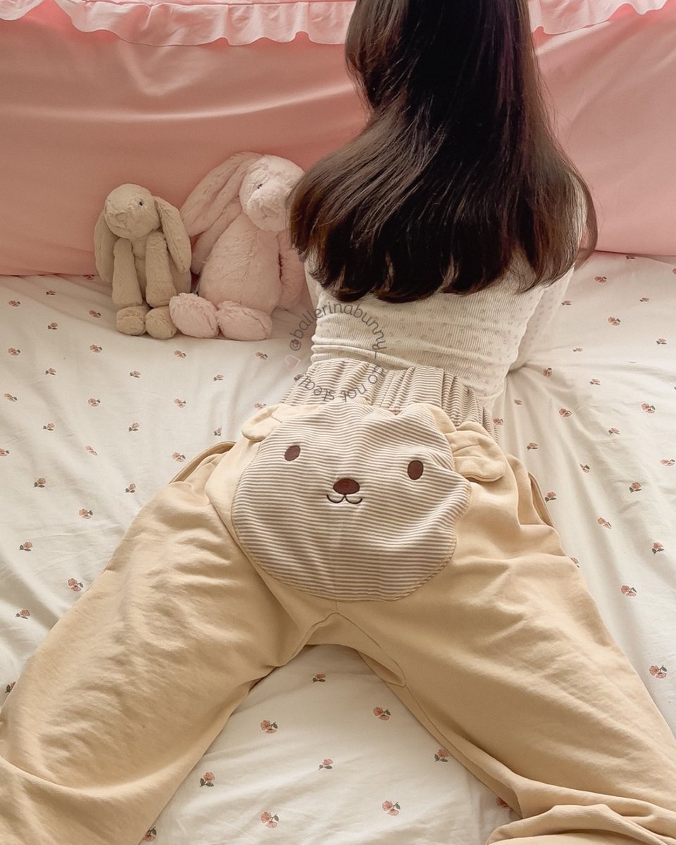 ʚ 𝒷𝓊𝓃𝓃𝓎 ɞ tweet media