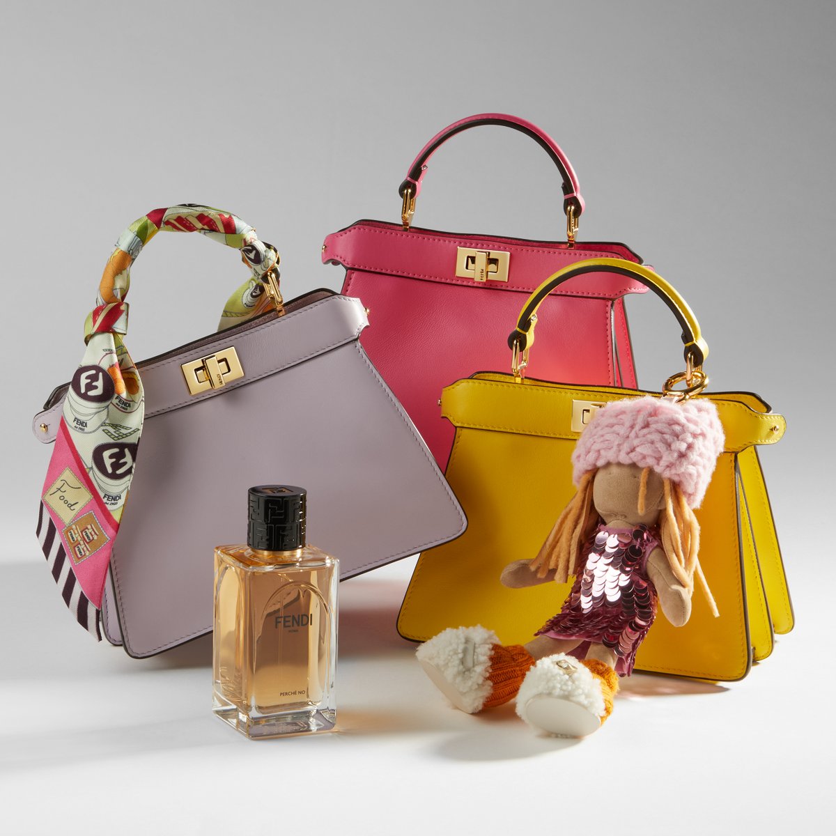 フェンディ のホワイトデイギフト。 大切な方へのギフトはもちろん、ご