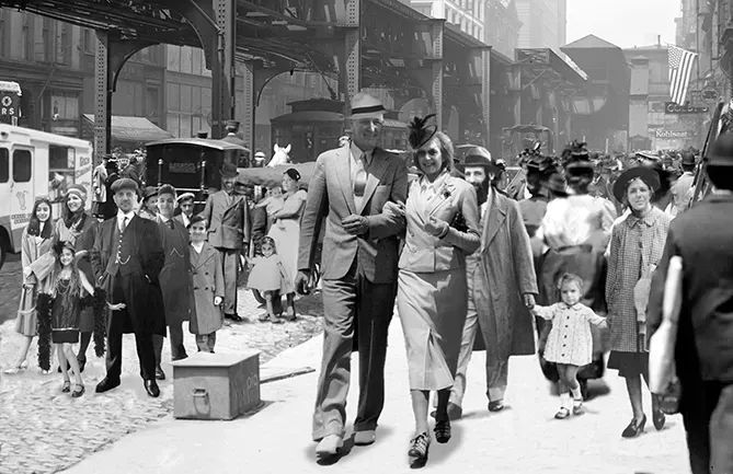 15 family members, 3 generations &amp; a food truck in this personalized gift 
buff.ly/3jTJPSc 
#personalgift #uniquegifts #gifts #printed #personalisedgifts #personalisedgift #wallart #decor #holidaygifts #MHHSBD #UKGiftAM