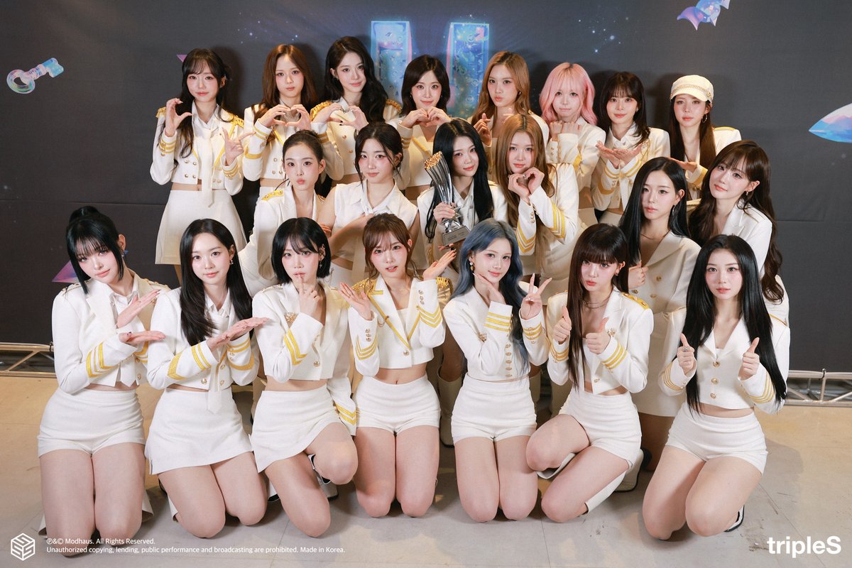 [tripleS] 흔들려도 피어나는 꽃 ! '한터 뮤직 어워즈 2025' 포토 비하인드

triplescosmos.com/blog/triples-2…

#tripleS #트리플에스 #トリプルS
#トリプルエス #トエス