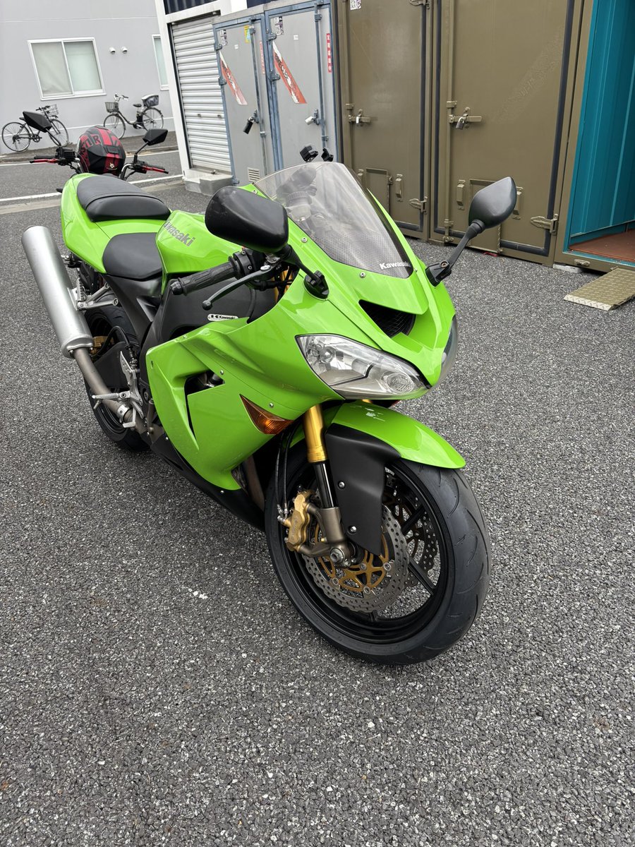 先日、ようやっとお迎えした #ZX10R 用に色々と物品をネットで購入中