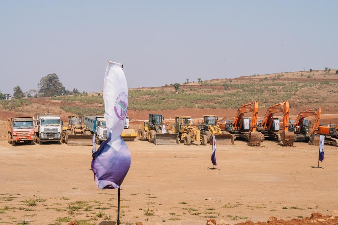 The Busa Gonofa Integrated Food Industry for which we have launched the construction will be a modern facility for processing maize and soy bean flour, along with 14 other maize-based products. The project once completed will have a processing capacity of 2,000 tons of maize and