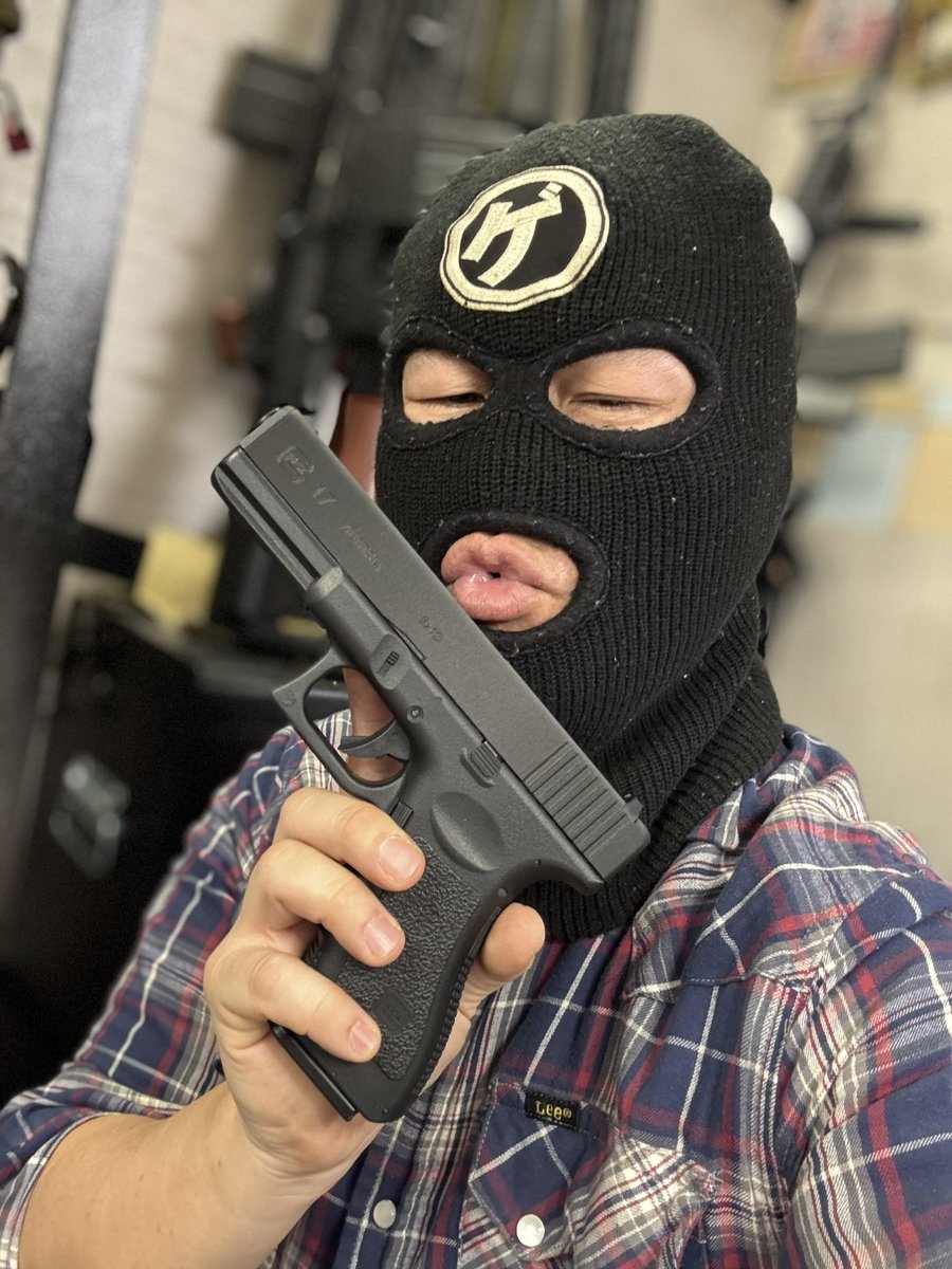 ボスゲリラ ゲリラリラ軍団首領 tweet media