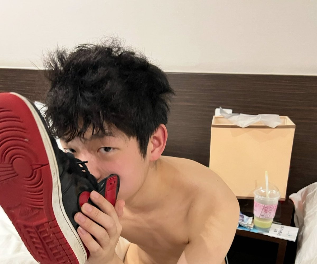 岩石YANSHI 曼谷4.8-22 tweet media