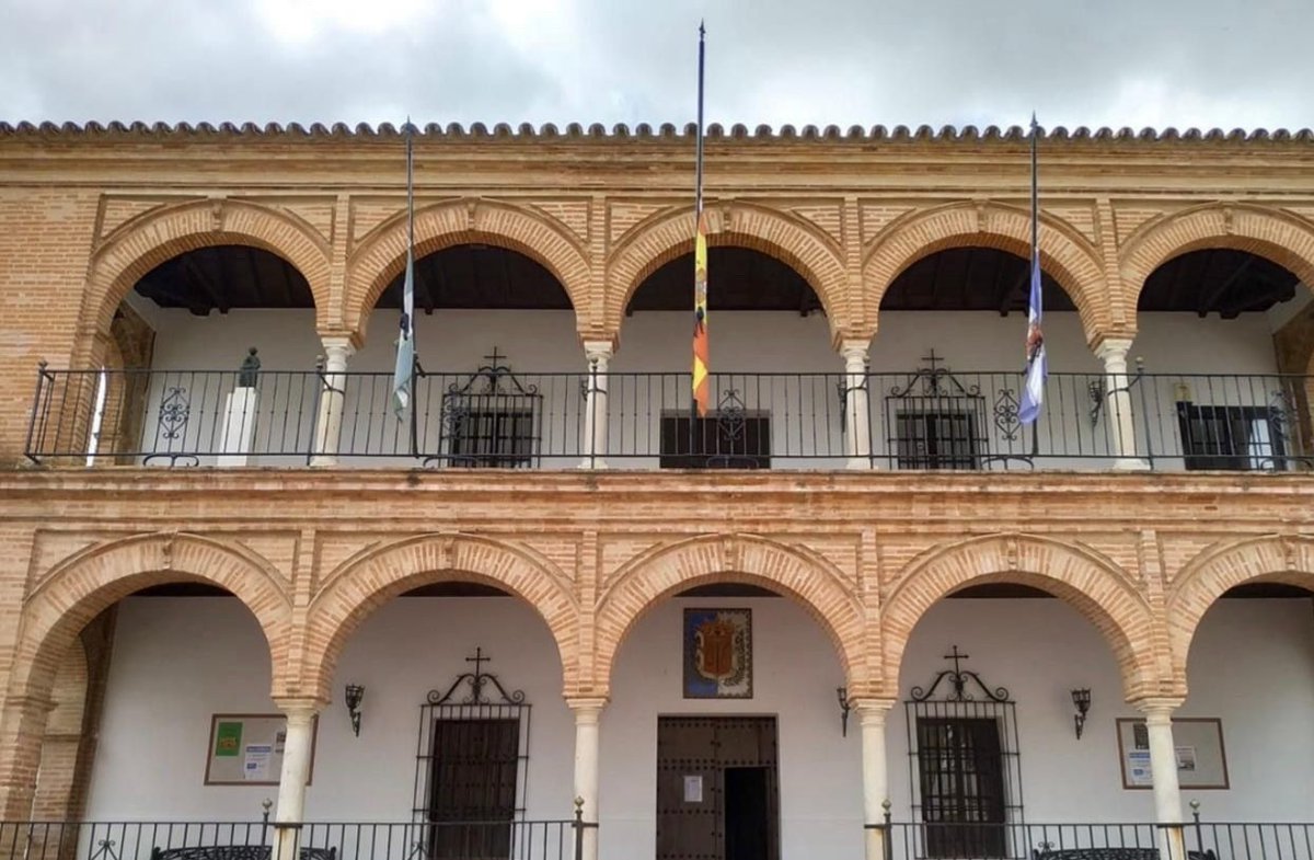 😡 Malestar en la plantilla de la Policía Local de #bollullospardelcondado porque el <a href="/AytoBollullos/">Ayto. Bollullos Cdo.</a> ignora una petición de reunión de los representantes de CSIF después de cuatro instancias formales. Desde la primera han pasado seis meses.

🟢goo.su/ewxIF1

#Policía