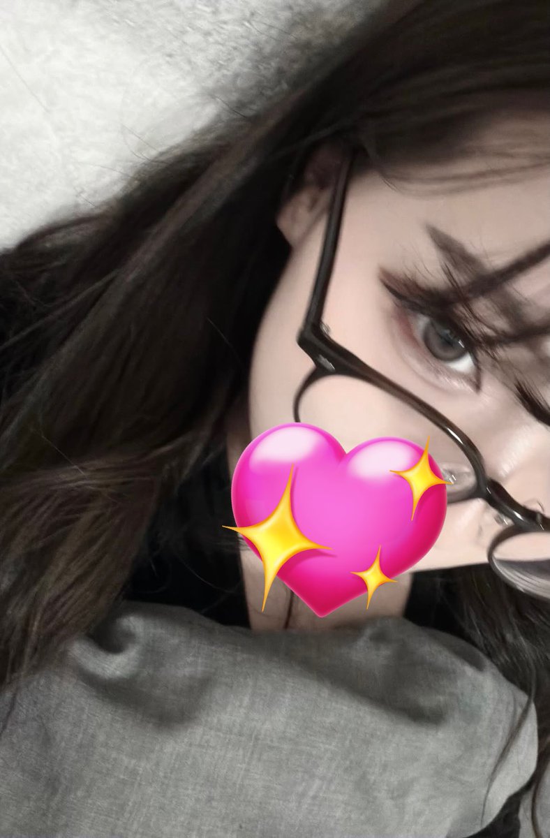 M7uBu's tweet photo. ニューメガネ👀"
にあってるーー？？💕💦
#裏垢女子 https://t.co/G2zOIcSK92