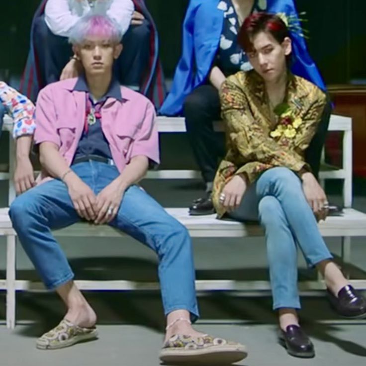 คิดถึงซ้อแบ้กกับหนุ่มหน้ามนผมชมพูเด็กชีมาก อยากไปเช่าแผงขายของที่ตลาดชี