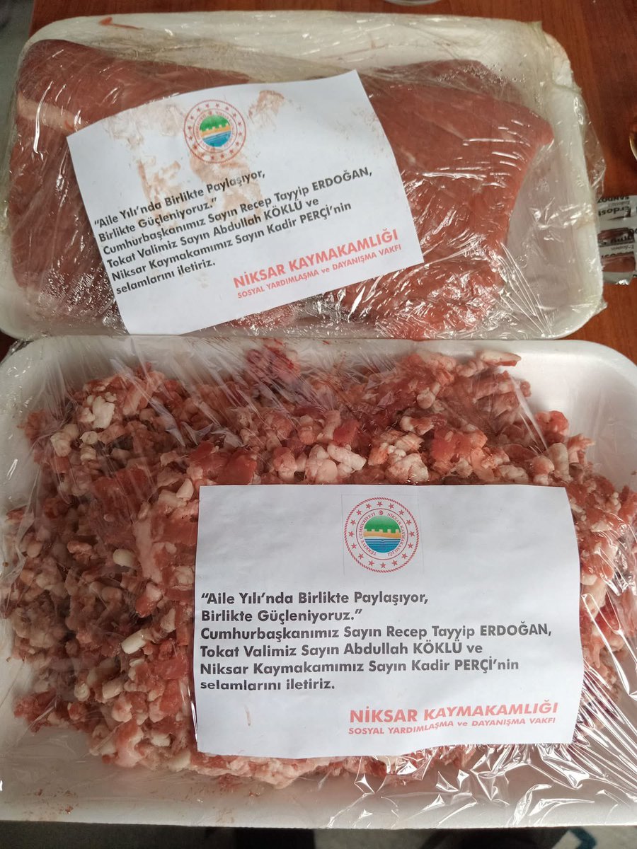 Şimdi 400 liralık angus etini verirken garibana bizi bu hale getirenler 7 çeddini paketlerin üzerine yazarlar 😡😡  #HainsizTürkiye