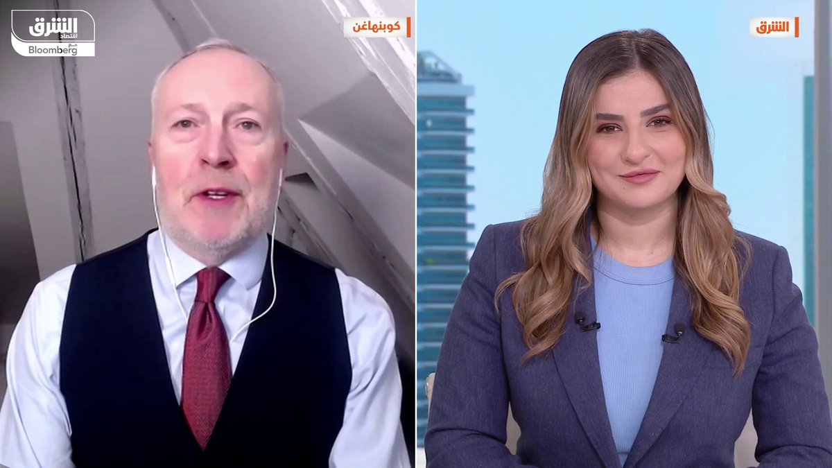 هل يحقق الذهب مستويات قياسية جديدة؟. رئيس استراتيجية السلع في Saxo BankK، أولي هانسن لـ"الشرق": التوقعات إيجابية للذهب، مع إمكانية تحقيق ارتفاعات جديدة، بخلاف الفضة التي تواجه صعوبات. أسواق المعادن تشهد تقلبات كبيرة مؤخراً، مع تضارب التوجهات بين الصعود والهبوط. الذهب مستقر حاليا عند حوالي 5 آلاف دولار، بدعم من عوامل جيوسياسية وعدم خفض الفائدة الأميركية. samiasalehh. israaibrahim35 