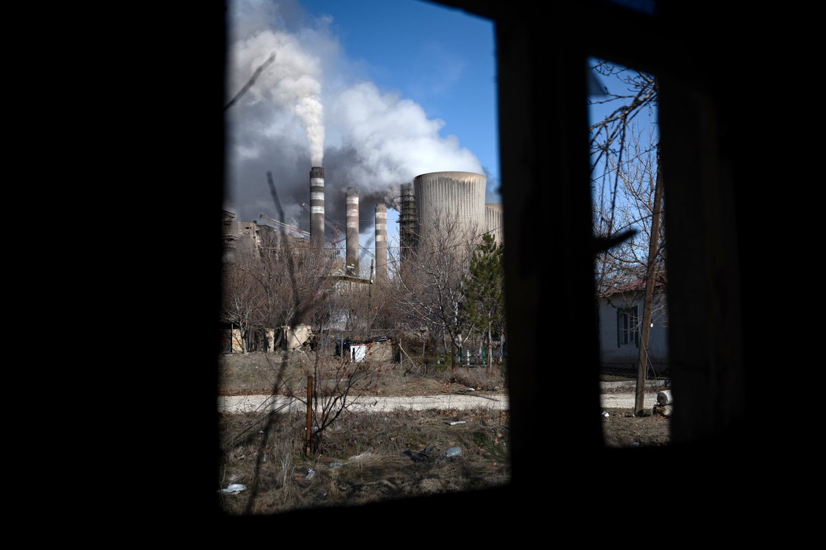 FulyaOzerkan's tweet photo. Afsin‑Elbistan is one of the country's most polluting #power #plants, environmentalists say, but  there're plans to expand it, even as #Turkey prepares to host #UN #climate summit in November. We at @AFP visited the region: https://t.co/nLcurYHzAa pics @ozannkosee vid @cmtyln12 https://t.co/UbKugcSJuS