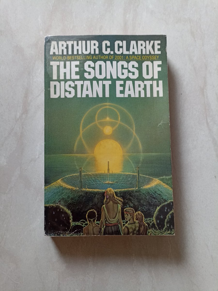 shrpid's tweet photo. Reading this book is indeed like listening to the voice of time itself, since it was printed decades ago. This book captures perfectly how I feel about reading classics—the grief of missing out on such a great period of science fiction and early space explorations. https://t.co/elIiRsi1tC