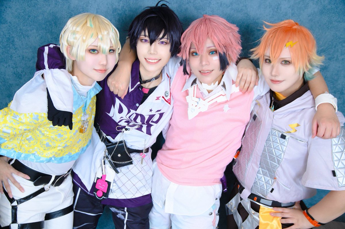 cos 🌈🕒 0riens

🍱🦖 みそぺ
🐝🤣 いあ 
🤝 ネラ太
🌩️🦒 ユエ

photo:まさいちさん<a href="/myte3184/">まさいち</a>
