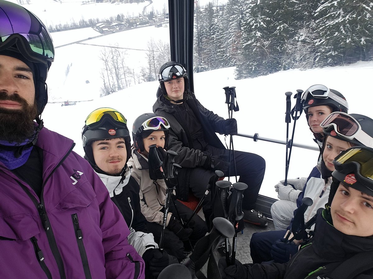 Mr Newman tweet media