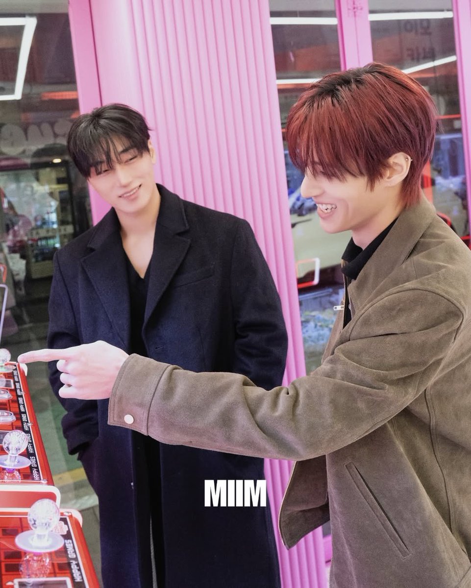 THIS WOOSAN PIC IN MIIM 😭😭