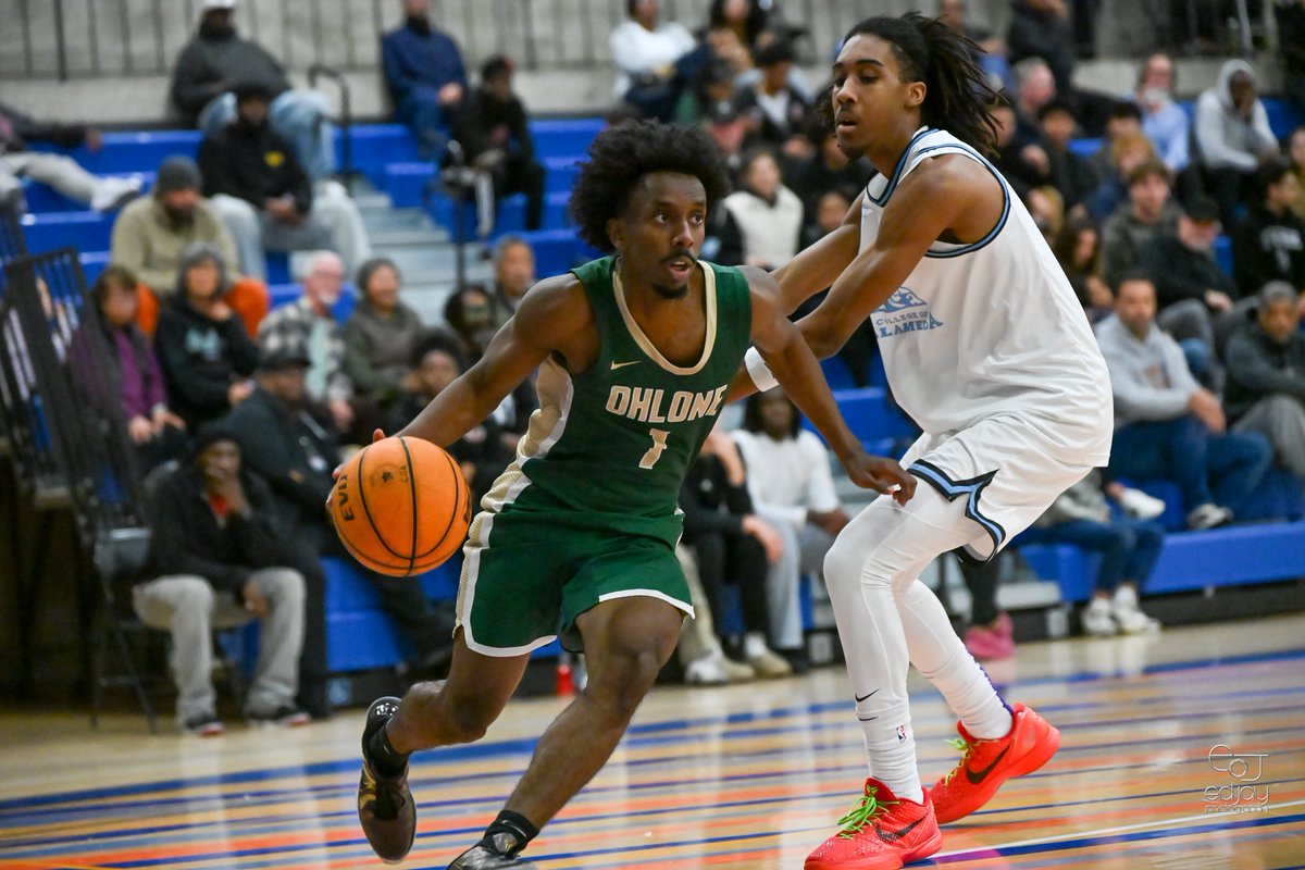 OhloneMBB's tweet photo. Ohlone College beats rival Cañada College 69-67 in a nailbiter road showdown! 

Omar Babikir 16 pts, 4 ast
Joseph Lemos 13 pts, 3 reb
Kiratraj Sanghera 13 pts, 12 reb
Cristian Failla 8 pts, 6 reb https://t.co/2sOOY7rLcW