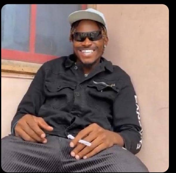 I am waiting for my banger twit 

You with 52 followers with no mutuals 

Go warm eba chop