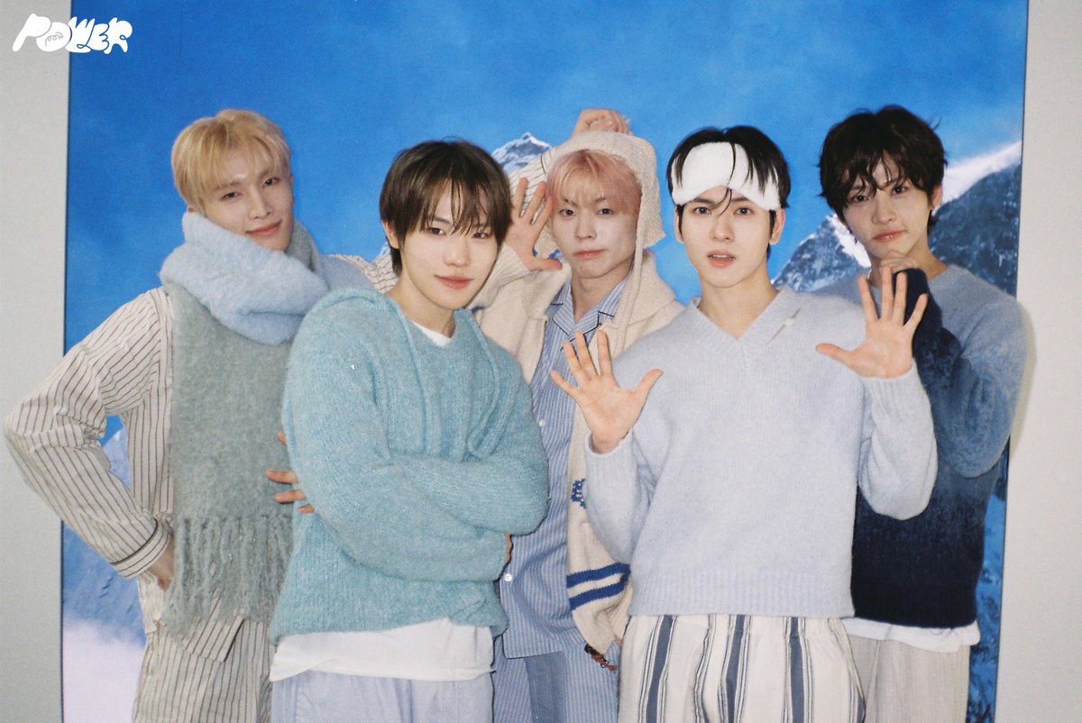 POW_grid's tweet image. [POWER ON] POW (파우) Single Album [COME TRUE] Behind Film 🎞️
⠀
🔗 artist.mnetplus.world/main/stg/pow-g…
⠀
#POW #파우 #POWER #파워 #ComeTrue #컴트루 #GRID #그리드