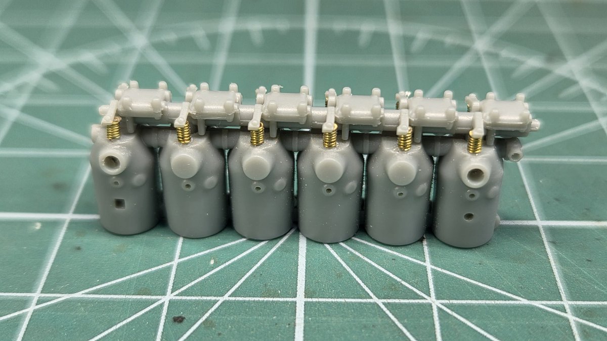 WINGNUT WINGS 1/32 Pfalz D.Ⅲa エンジンから製作開始 型抜きの関係