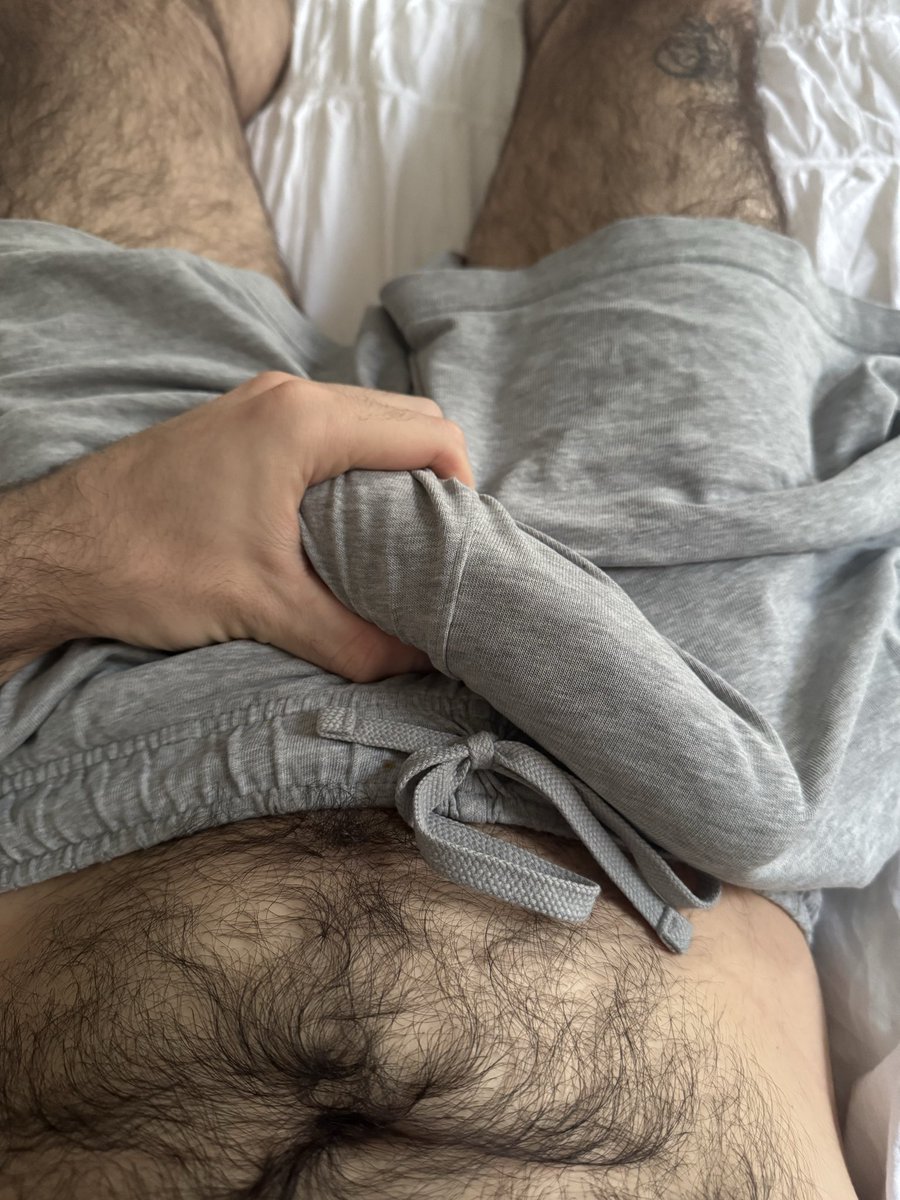 thicklumberjack's tweet photo. Pent up and ready to be drained https://t.co/HOzYHJPr6t