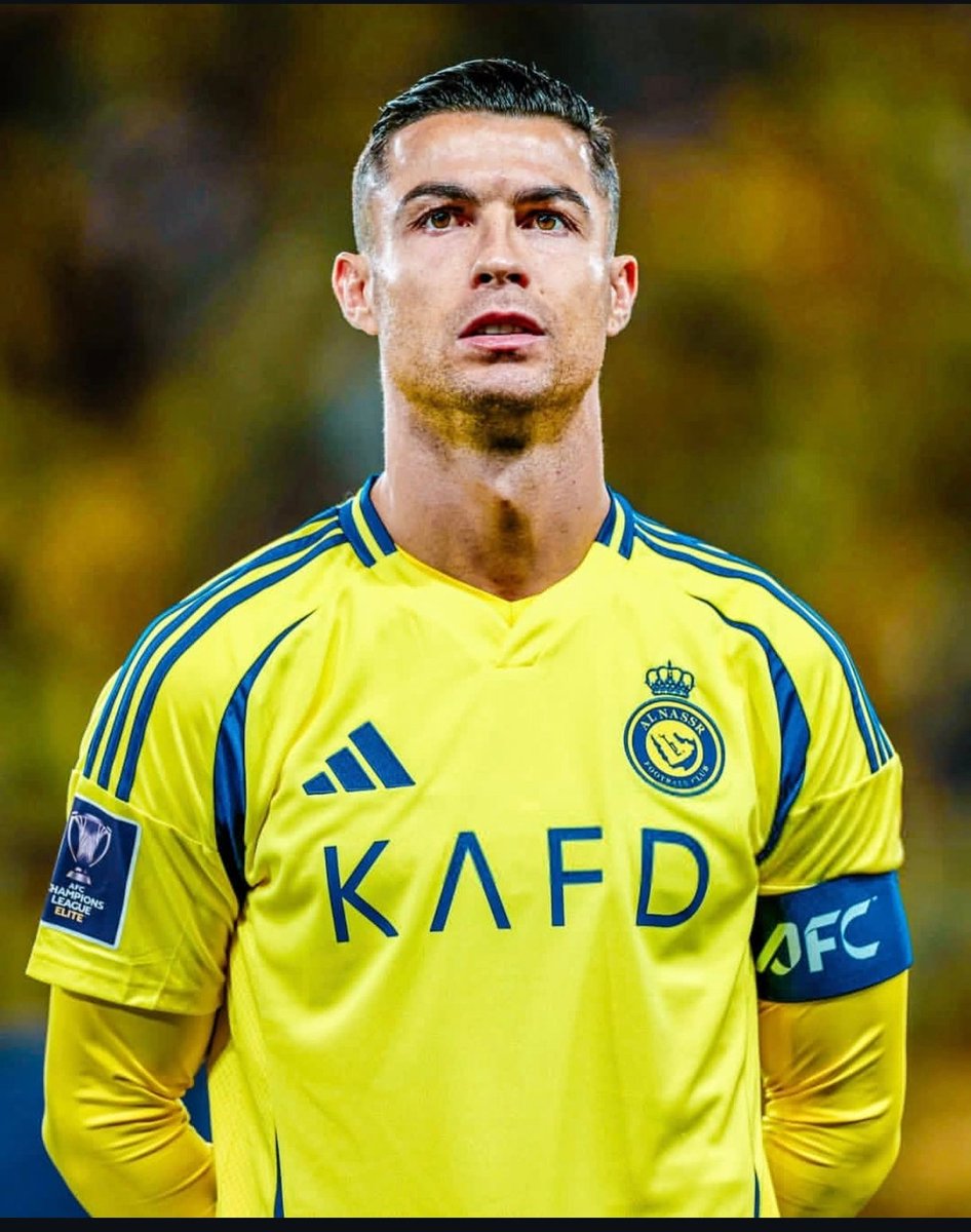 Gemma Atkinson (ex-girlfriend of Cristiano Ronaldo):

"When we broke up, I was offered a lot of money to speak badly about him, and I didn't want it because I had nothing negative to say about him, so I see no reason to speak ill of him."