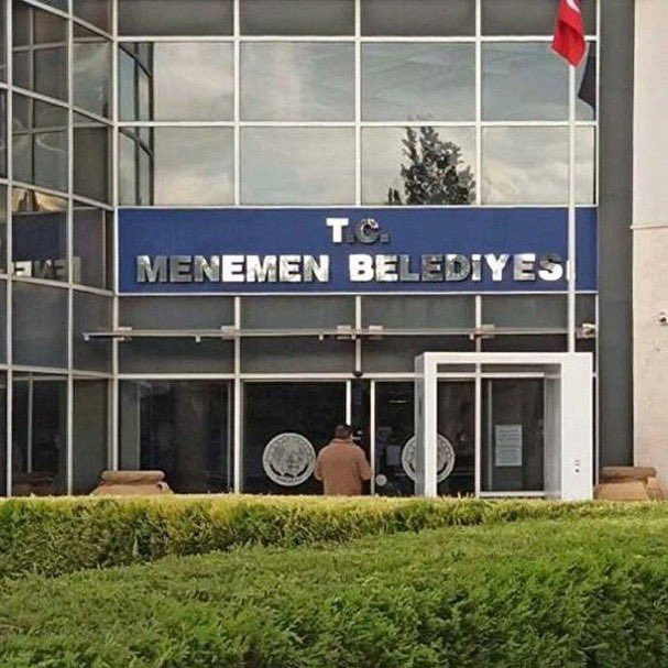 AKP yönetimindeki Menemen Belediyesi, mülkiyetinde bulunan 49 taşınmazı satışa çıkardı. Satışlardan toplam yaklaşık 570 milyon TL gelir hedefleniyor.