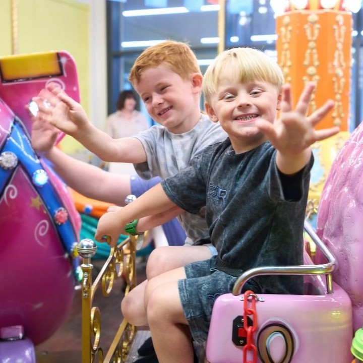 Rushden Lakes 🌊 tweet media