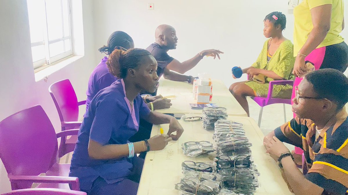 NASPC1952's tweet photo. Seadogs, Foundation Offer Free Medical Service to 300 Less Privileged in Ogun

National Association of Seadogs, Ash Montana Deck (Abeokuta) and Blizzard Deck (Connecticut, Boston, New Hampshire, USA) partnered with Eye Foundation Hospital to provide free eye medical services to about 300 less-privileged residents of Ota communities in Ogun State.

The one-day outreach was held at the palace of the Olota of Ota, Oba Abdulkabir Obalanlege, in Ado-Odo/Ota. It lasted about five hours and focused mainly on elderly residents suffering from eye conditions such as cataract, presbyopia, glaucoma and other allergies.
https://t.co/Mg6AYlhRBD