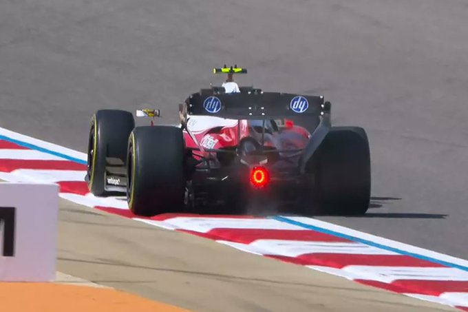 ก้ไม่ผิดกฎหนิ ปีกเดิมแต่ตีลังกา อีสัส555555555555555