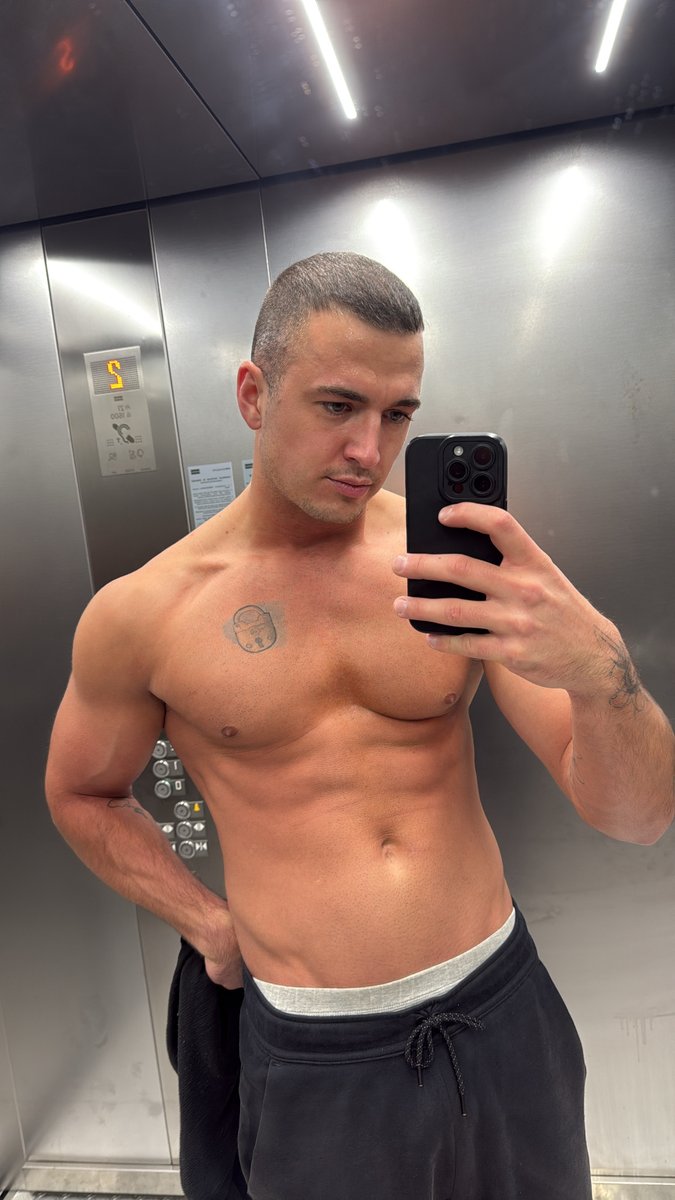 Paul black 🖤 tweet media