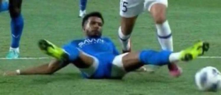 <a href="/hazzaa_sa/">هزاع الطواله</a> وانتم في ملاعبنا ماذا حدث لكم 

دوك 🌹