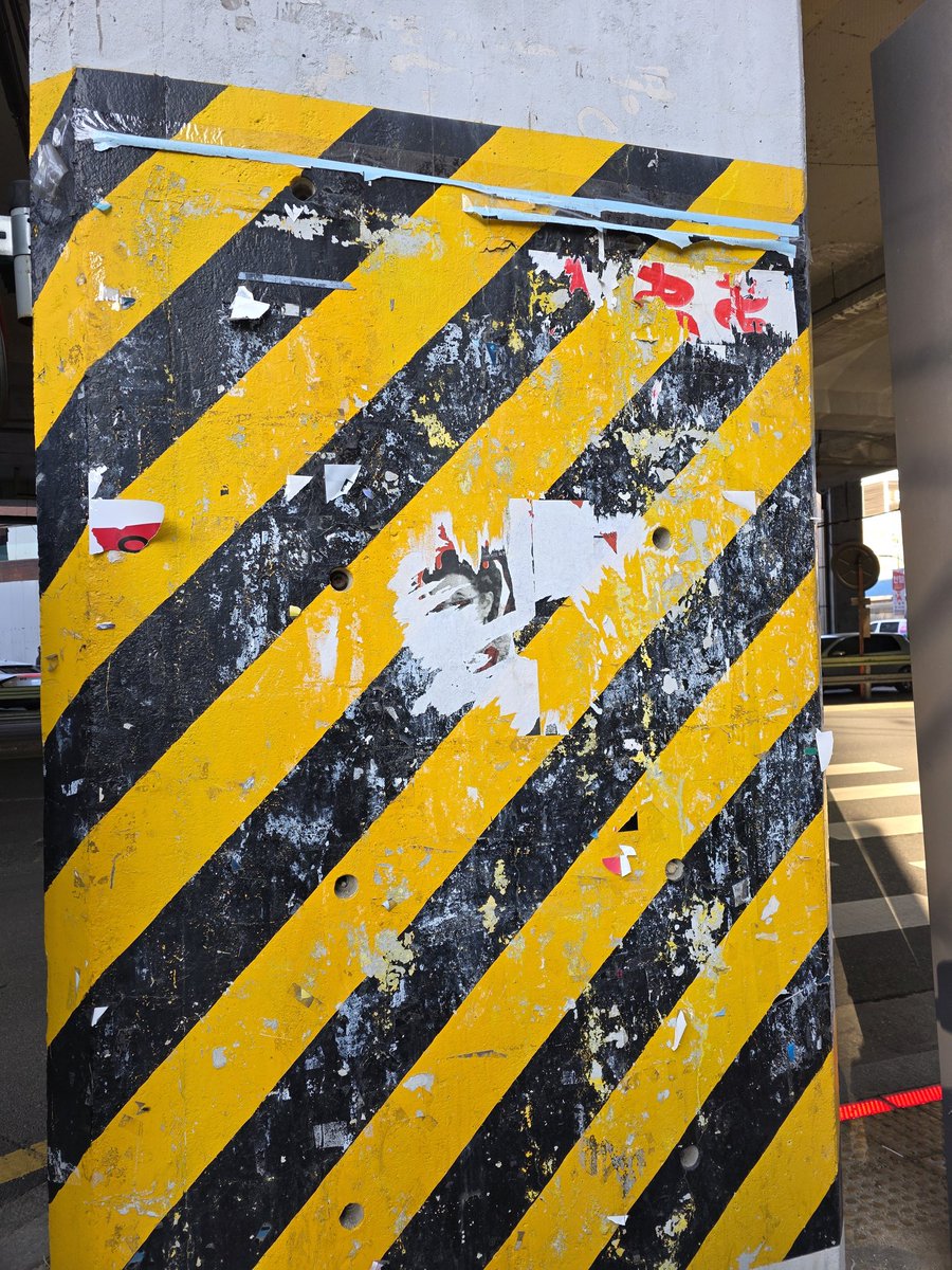 solmerv's tweet photo. Other fandoms ripping posters like it’s that serious. That comeback is going to humble everybody. https://t.co/5pRmNhRgIL