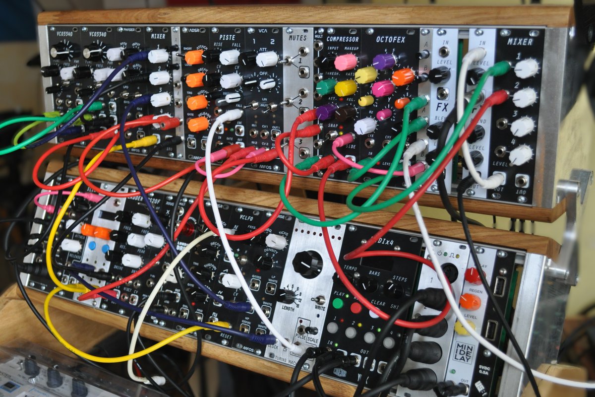 JLCPCB France tweet media