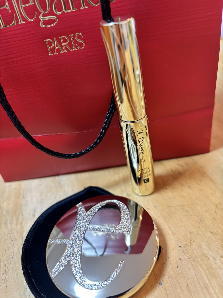 めちゃくちゃお得だった✨ マスカラ下地とラプードルミニミニもらえた