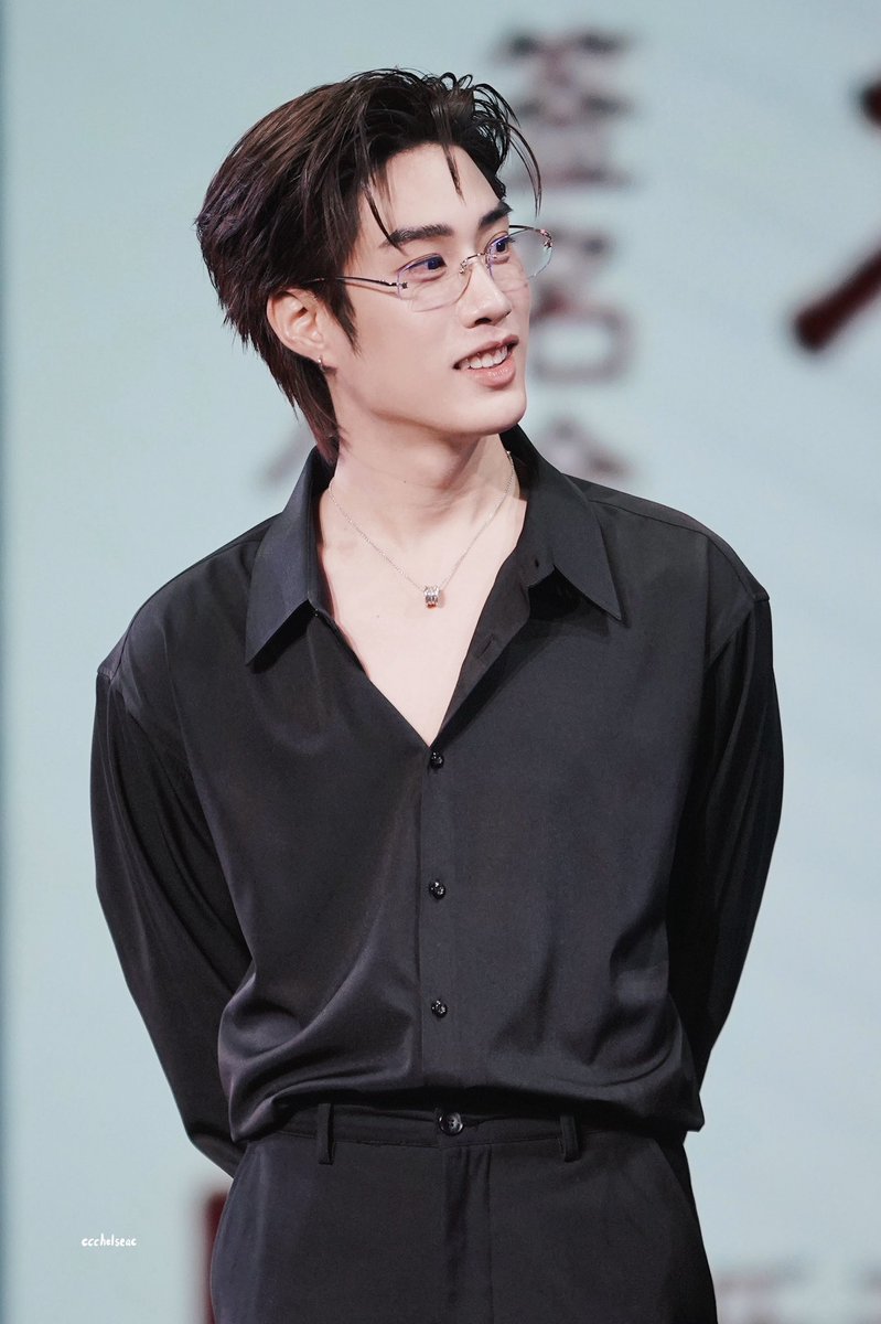 เรฟนะเติ้ล เอาแบบนี้เลยแต่กระดุมเม็ดแรกให้เริ่มที่ยะลา