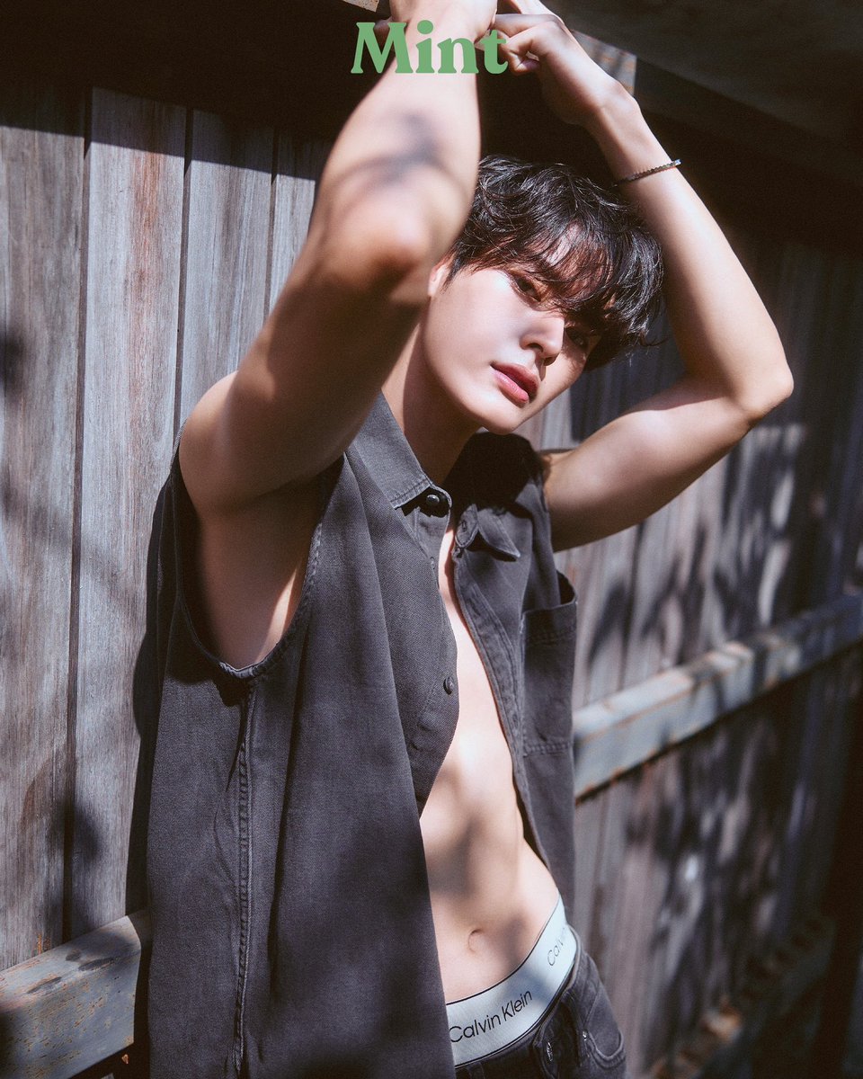 "ช่วงนี้ได้ไปออกกำลังกายด้วยกันกับเมมเบอร์บ้างครับ ช่วงไหนใครสะดวกก็ผลัดกันไป อย่างผมกับพี่จั๋งก็ตื่นมาออกกำลังกายตอนเช้าได้ แต่เมมเบอร์คนอื่น…อาจจะยังน้า (หัวเราะ)" 💚 #NAY_PERSES 

➡️อ่านบทสัมภาษณ์ mintmagth.com/people/intervi… 

#NAY_PERSESxMintSixPack
#PERSES #MintVol32