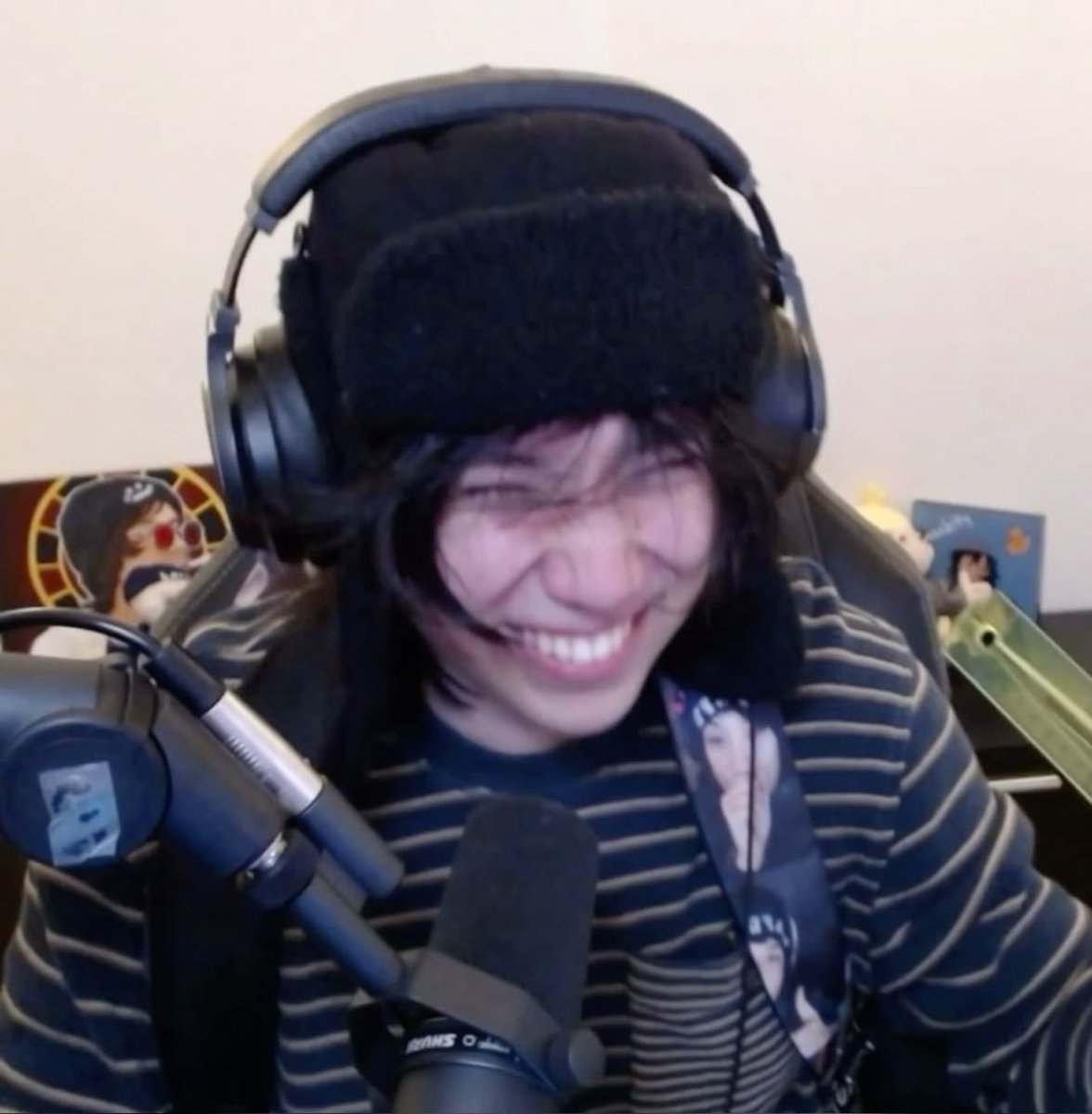 princehoneys's tweet image. my quackity variant