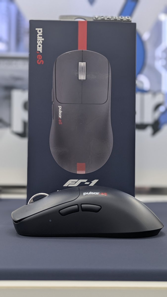sofmap_pc_digi's tweet image. 🟪🟥新商品情報🟥🟪

本日 2月19日 から

#Pulsar eS FS-1 Gaming Mouse 24,800円（税込）

🎉発売でございます🎉

【 VAXEE - Pulsar 共同開発 】
各所こだわりを感じるローハンプ左右対称マウスです‼️

#ソフマップ AKIBAパソコンデジタル館 7Fにて展示・販売中‼️