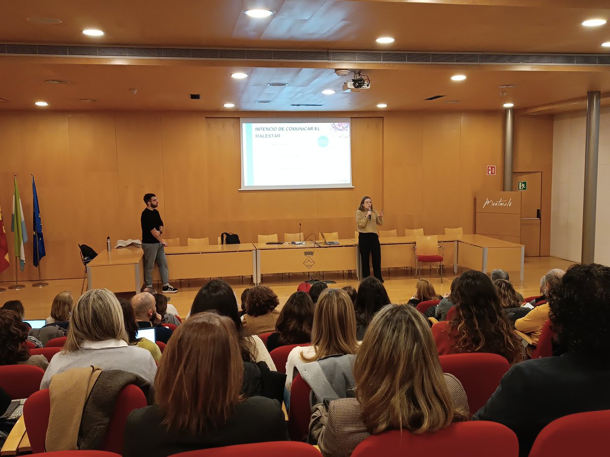 Xerrada sobre autòlisi i conductes suïcides als seminaris de direccions de primària i secundària del VOII i VOIV des del Programa de Benestar per estar bé #BxB #acompanyament <a href="/SSTTMVO/">ST_MVO</a>