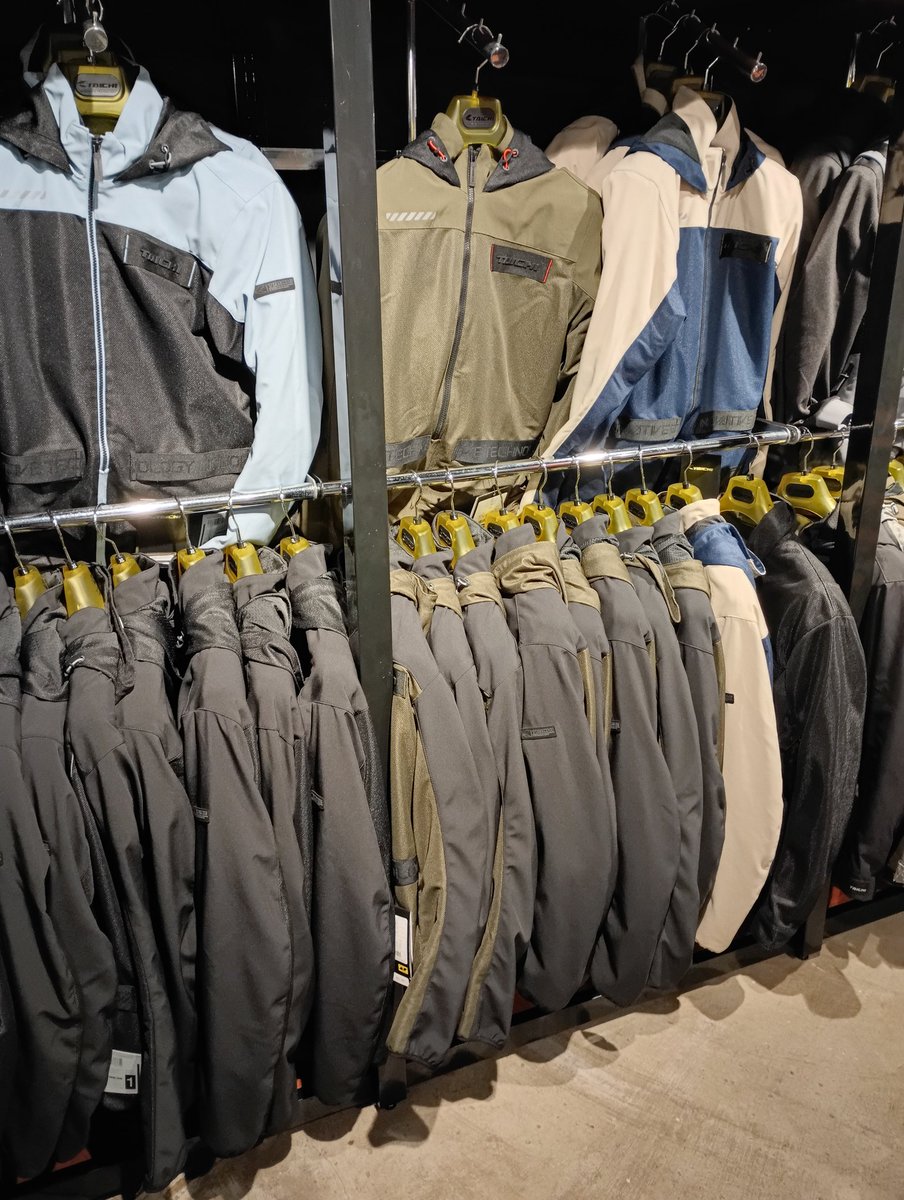 タイチの春夏ウェアが続々入荷中‼️
サイズが揃ってる今がチャンスですよ🤭

#ライコランド長野
#RSタイチ