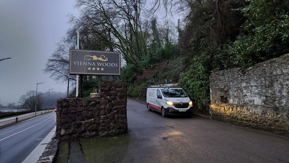 WiFi upgrade complete at Vienna Woods Hotel.
Secure, high-speed coverage across the entire property. Keeping guests streaming, working, and connected without interruption.
#ConnectivitytoEntertainment #HotelWiFi #WiFiUpgrade #ViennaWoodsHotel