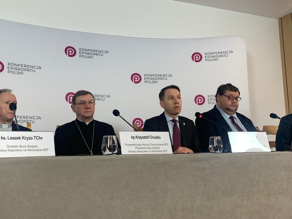 Ireneusz Krause, dyrektor departamentu projektów zagranicznych <a href="/CaritasPolska/">Caritas Polska</a> przedstawił projekty pomocowe dla Ukrainy, m. in. program "Rodzina Rodzinie", Centra Pomocy Rodzinie, centra dla osób z niepełnosprawnością, wsparcie dla dzieci z terenów objętych działaniami zbrojnymi.