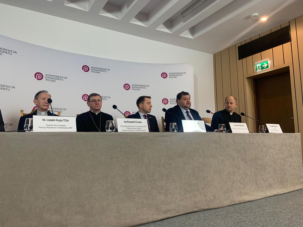 Tomasz Wawrzkowicz, delegat stanowy Rycerzy Kolumba w Polsce: Już od pierwszych dni po wybuchu pełnoskalowej wojny w 2022 roku Rycerze Kolumba angażują się w pomoc ludziom na Ukrainie. W Polsce Rycerze Kolumba prowadzą sześć centrów miłosierdzia.