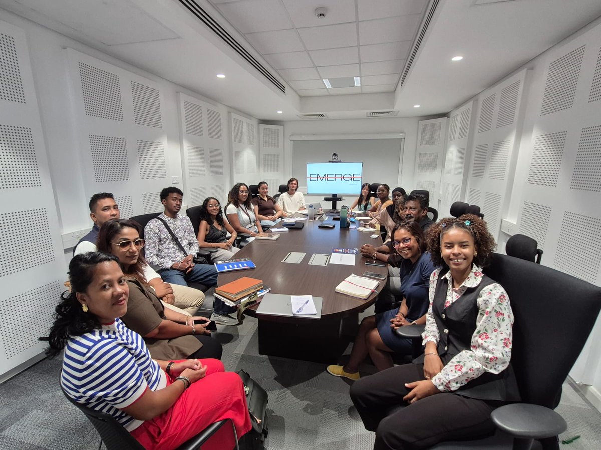 MiddlesexMru's tweet photo. Our second-year BA (Hons) Advertising, Public Relations and Branding students are collaborating with Passerelle Women Centre this year on the Karousel project 🤝 https://t.co/D4jxOsL73H