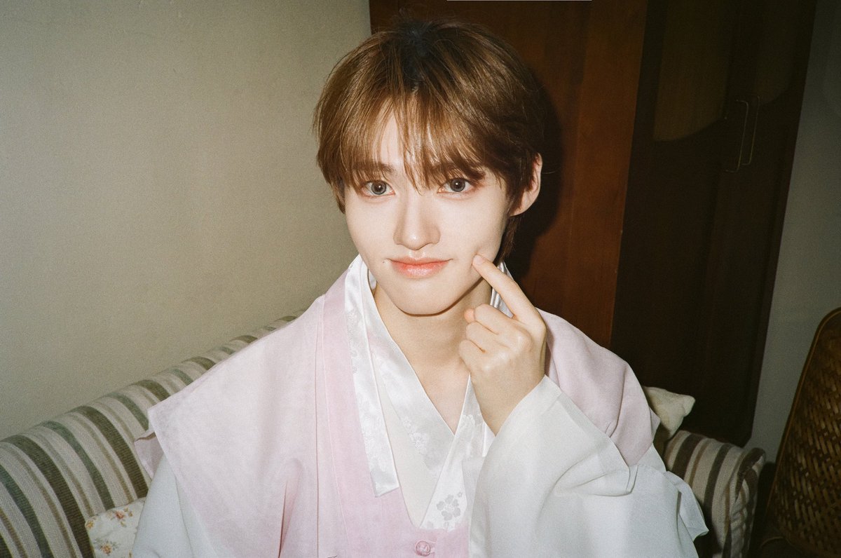 𝙔𝙐𝙃𝙕 '𝙇𝙪𝙣𝙖𝙧 𝙉𝙚𝙬 𝙔(𝙐𝙃𝙕)𝙚𝙖𝙧!' 𝙁𝙞𝙡𝙢 𝙋𝙝𝙤𝙩𝙤