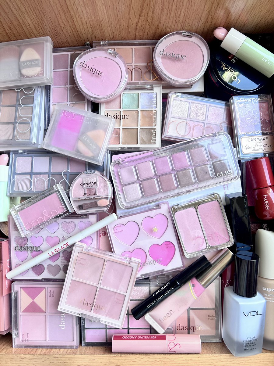 ApawonC's tweet image. ส่งต่อ คสอ มือ1-2 ค่ะ 🫧✨🍒 
มีมากกว่าในรูปน้า

ค่าส่ง50 รี+ฟอล+ปัก ลด 10📦🧸✅

ลงของพรุ่งนี้ 19/02 เวลา 17.00 💖🙏 

#ส่งต่อสกินแคร์ #ส่งต่อคสอ #ส่งต่อคสอมือ2 #คสอมือสอง #ส่งต่อเครื่องสำอาง #ส่งต่อเครื่องสําอางมือสอง #เครื่องสำอางมือสอง #ส่งต่อเสื้อผ้ามือสอง #ส่งต่อเสื้อผ้า