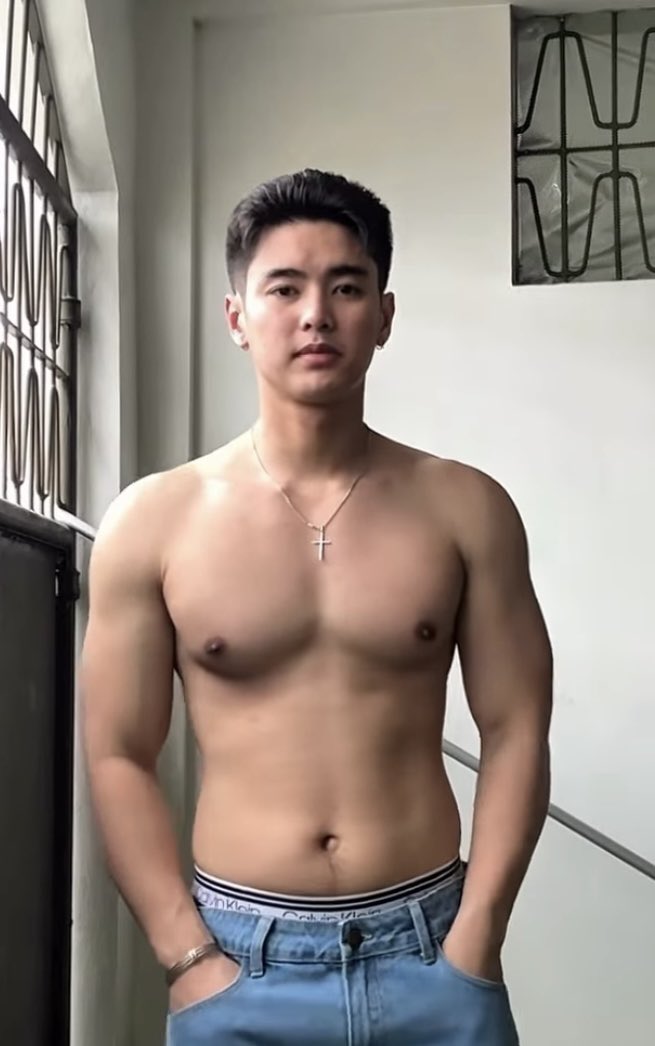 B O Y S R U S 🧨 tweet media