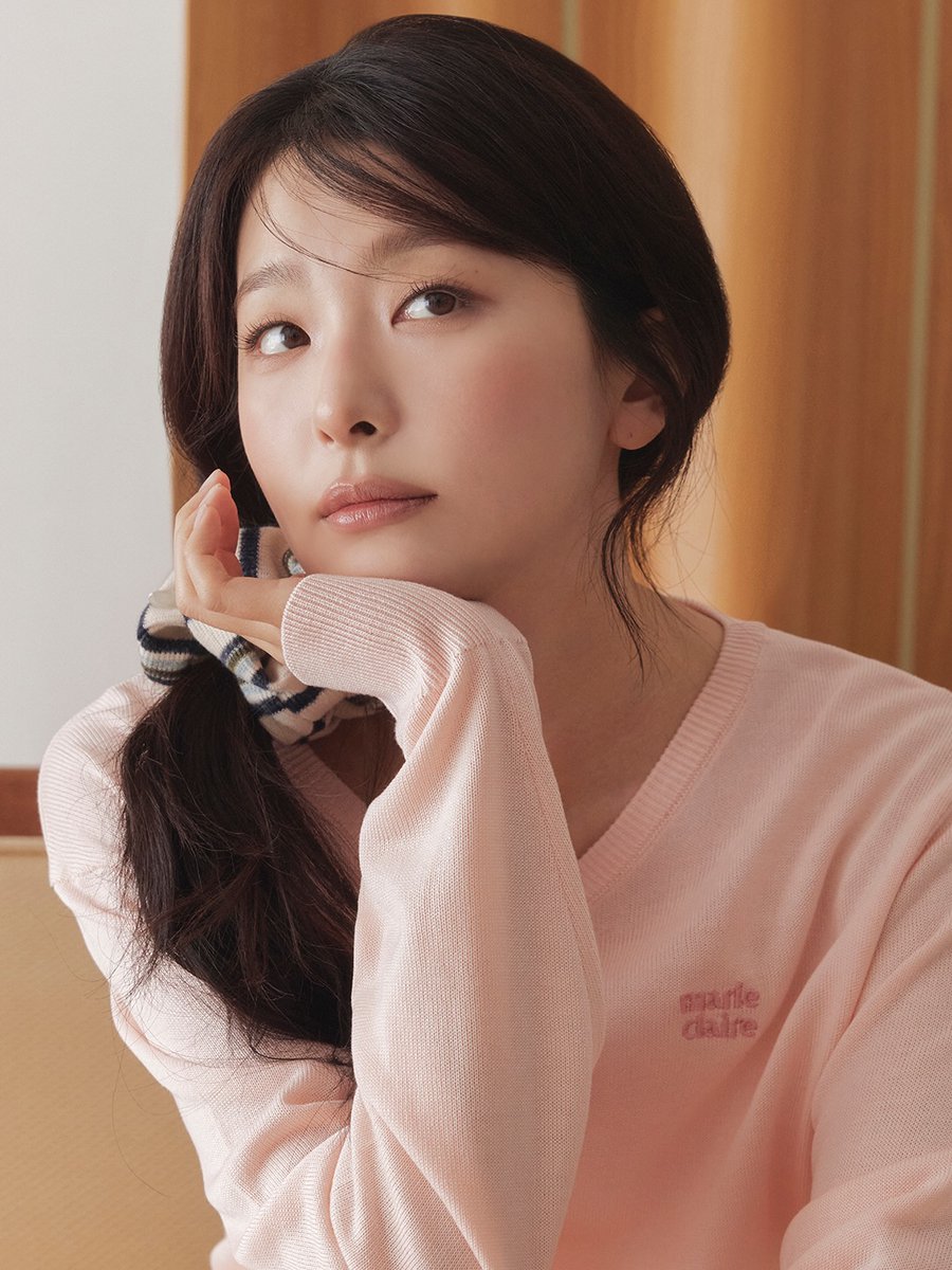 260219 Marie Claire IG

"26SS NEW MARIE MUSE, SEULGI"

instagram.com/p/DU7wFnZkdZ7/
#슬기 #SEULGI <a href="/RVsmtown/">Red Velvet</a>