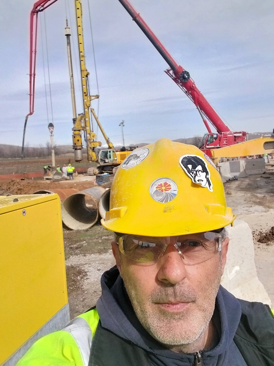 Мултипрактичната Линија tweet media