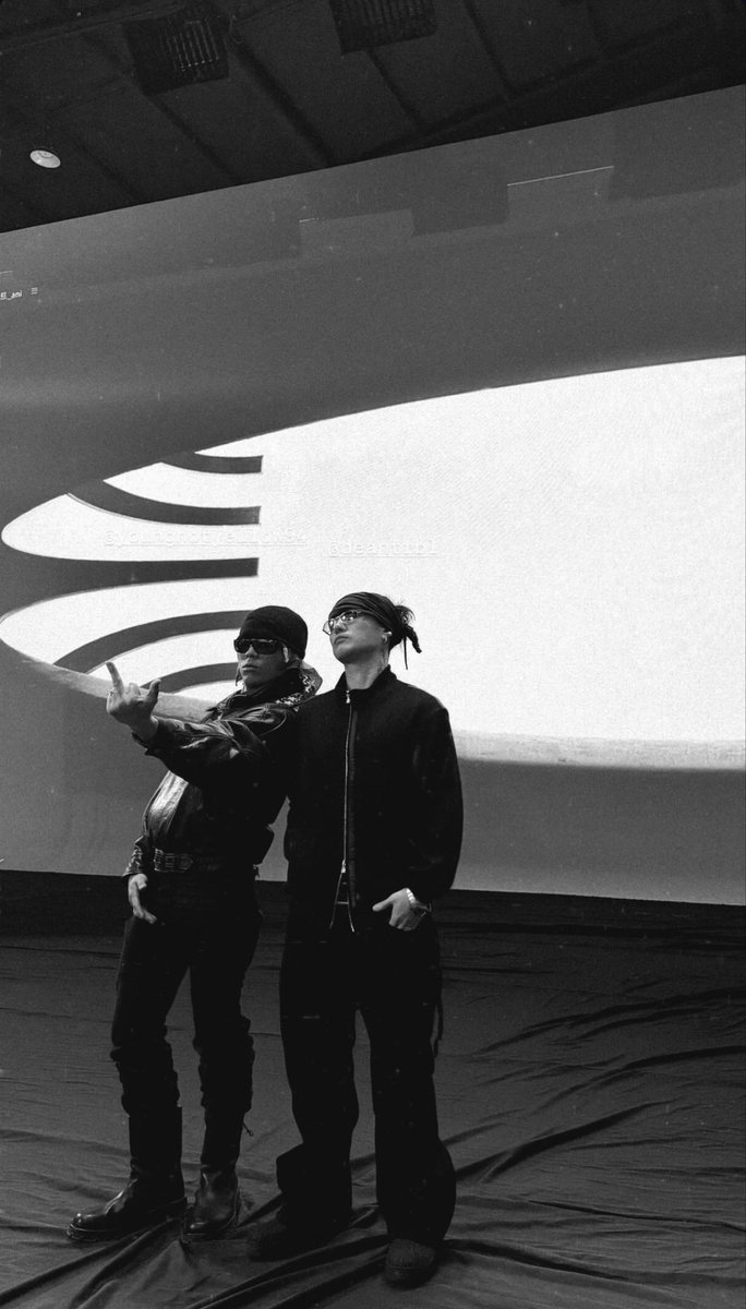 dean fan account tweet media